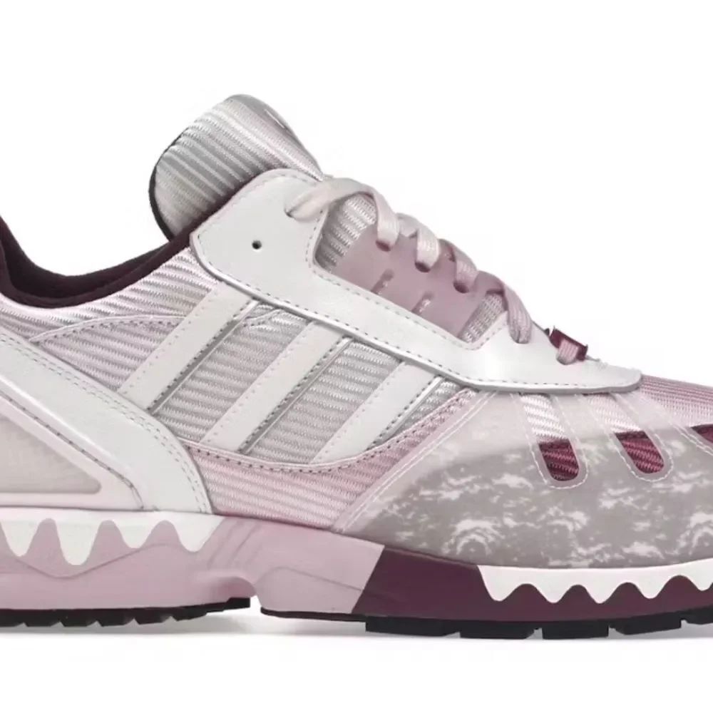 Adidas Originals ZX 7000 M8/W9 BRAND NEW